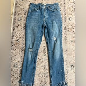 Free People Jegging with Frayed bottoms